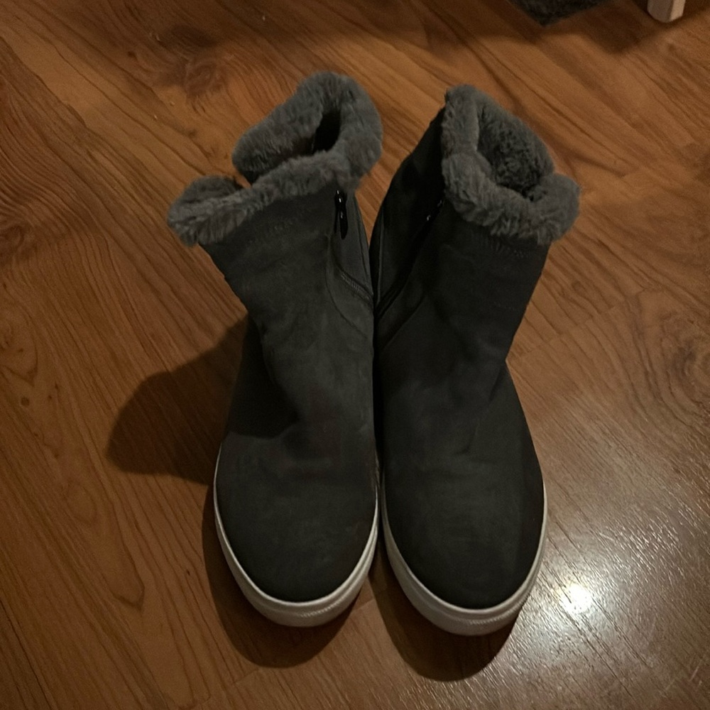 Blondo women’s boots waterproof dark gray size 8.5